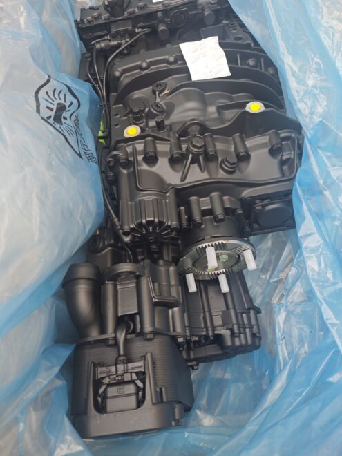 16S2531ZF变速箱总成