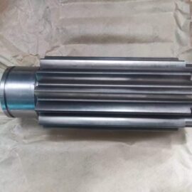 左后中间轴8DS260-1701049