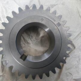 中间轴四档齿轮8DS260-1701052